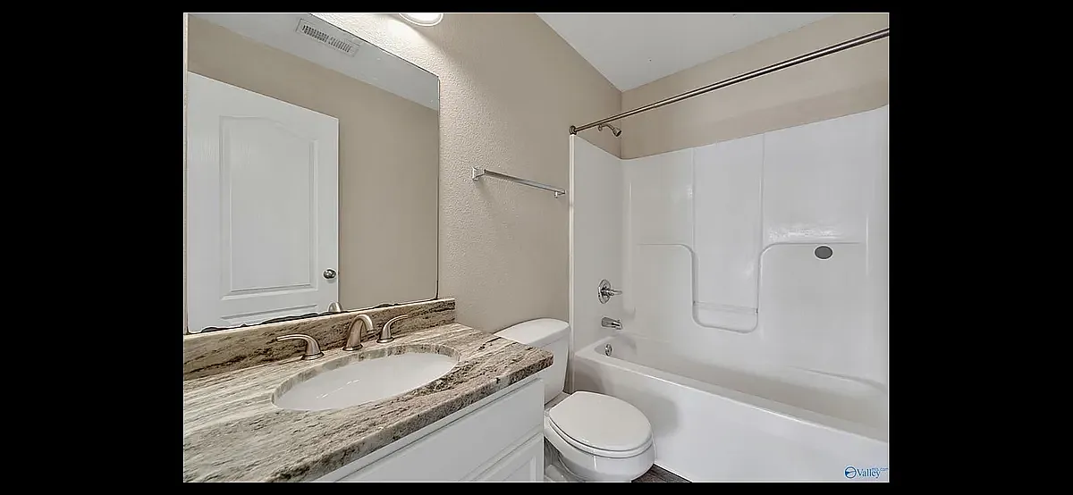 106 Cloverbrook Dr — Photo 4