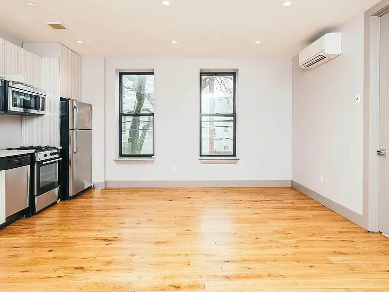 451 Woodward Ave #3L — Photo 1