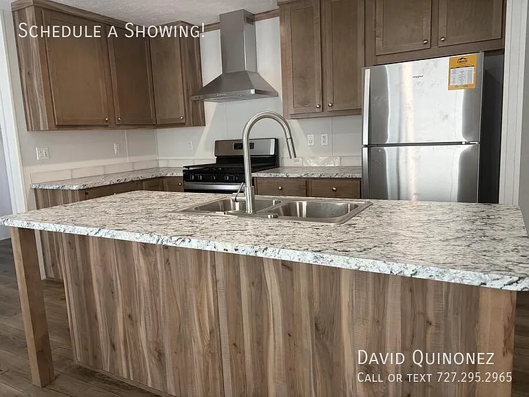 105 Azalea Ave — Photo 1