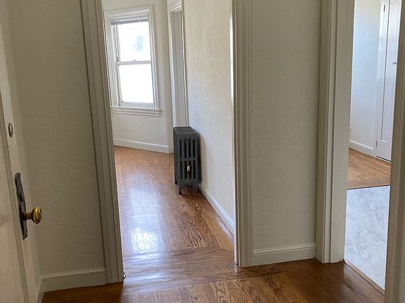 2nd image of 1261 Broderick St APT 304