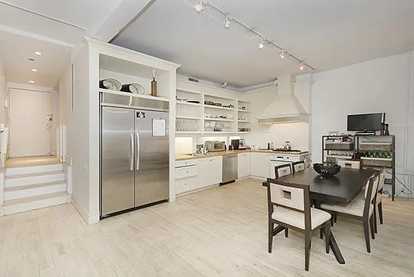 Rented by David Francis New York LLC | media 13