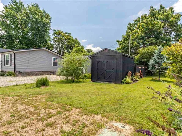 302 E Sycamore St, Liberty, IN 47353