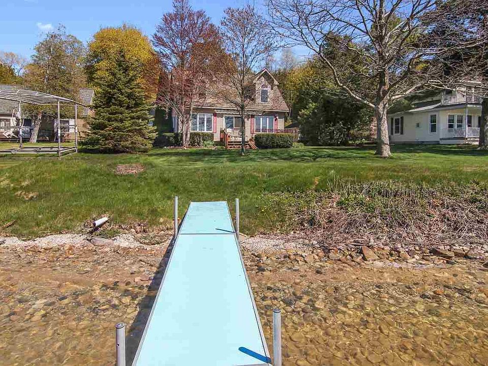 1st image of 6696 Lake Leelanau Dr