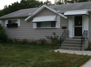 238 Bexley Dr, Bedford, OH 44146