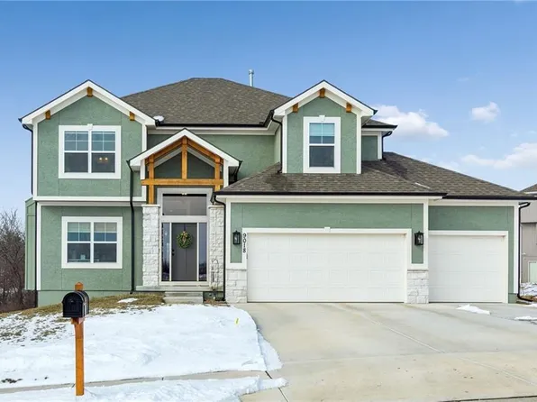 9018 N Denver Ave, Kansas City, MO 64156