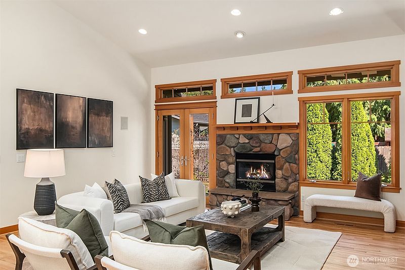 5th image of 13330 NE 80th Street