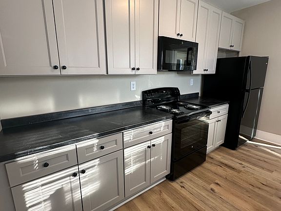 3rd image of 1712 Edgewood Ave