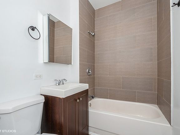 4th image of 4901 W Cullom Ave #4248-2B