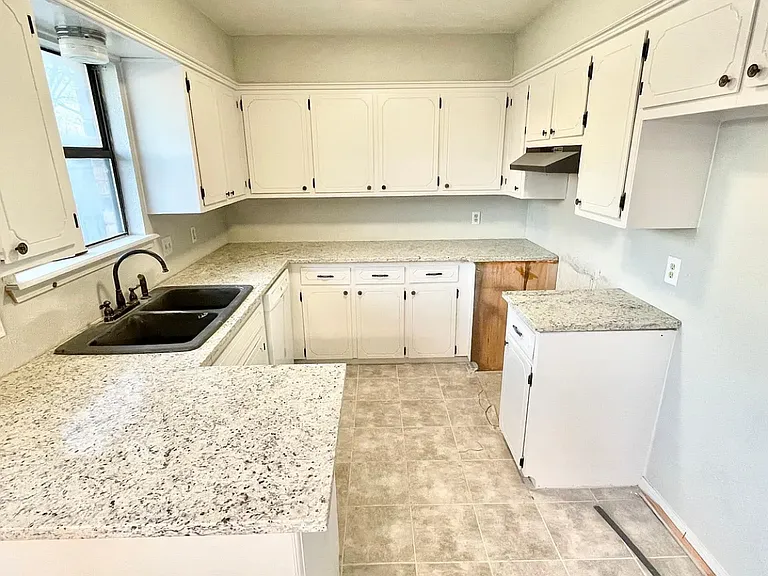 14088 S Hickory St E — Photo 4
