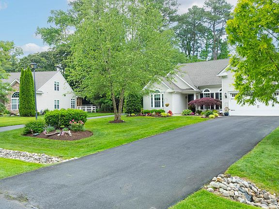 2nd image of 34083 Treadwell Cir