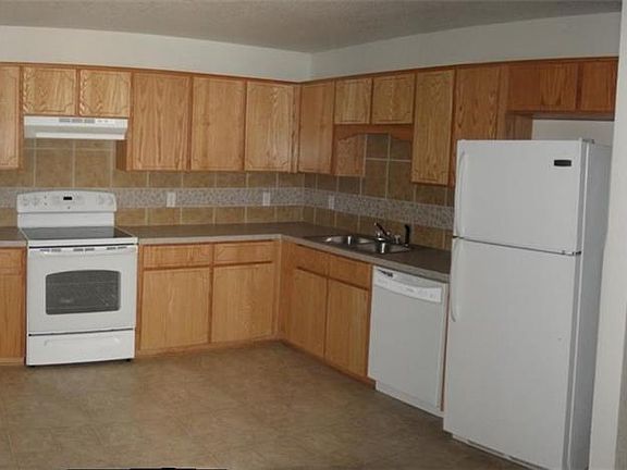 4th image of 402 W Dale Ave