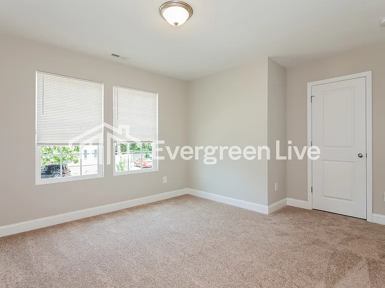 8537 Colgate Cir — Photo 11