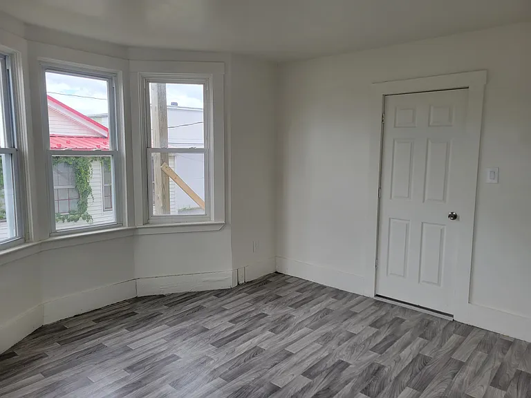 955 Chestnut St #C — Photo 4