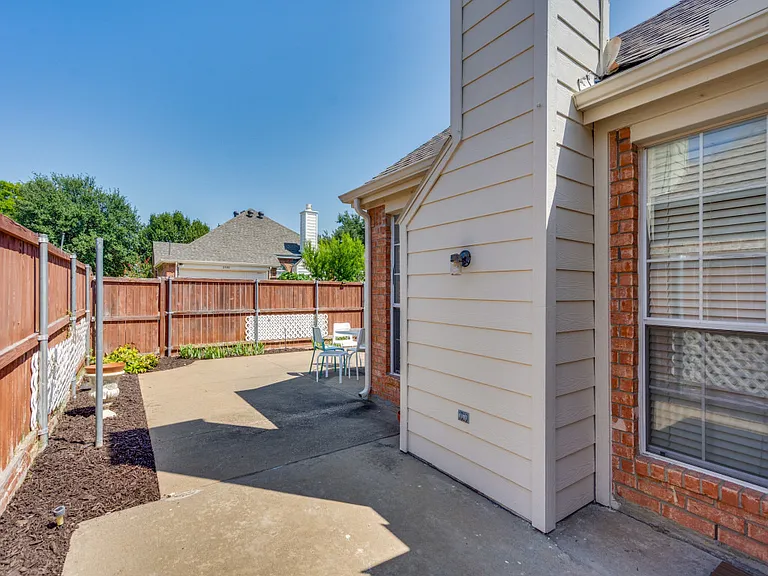2509 Hunters Run Dr — Photo 28