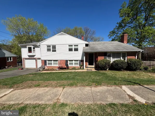 5609 Yorktown Blvd N, Arlington, VA 22207
