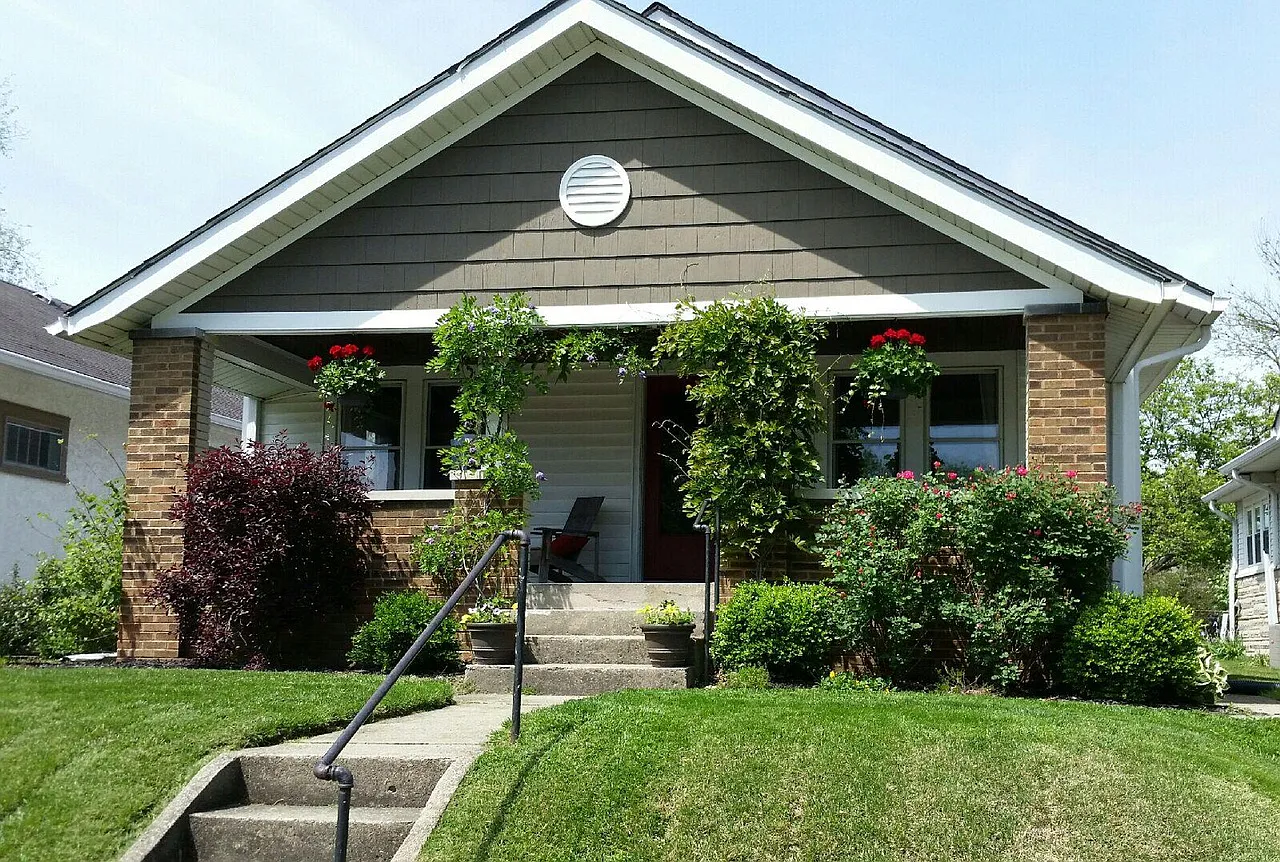 2634 Napoleon St photo 1