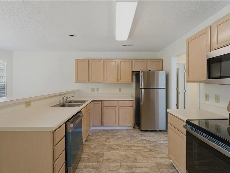 8765 Brucewood Ln — Photo 9