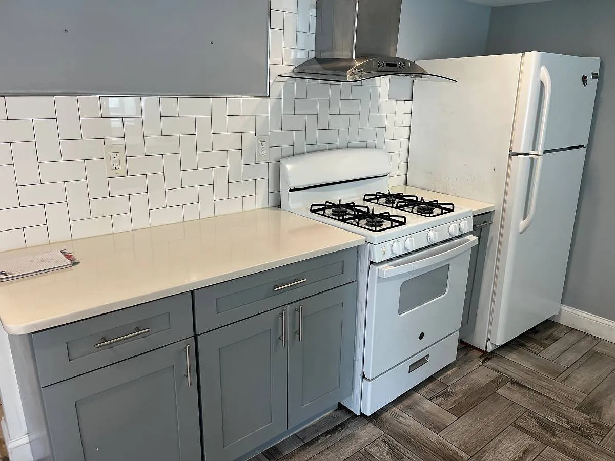 1 bed, $2,000 — Photo 1
