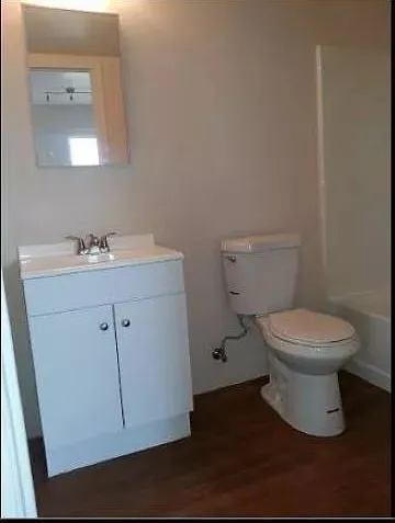 1325 N 30th Dr — Photo 3