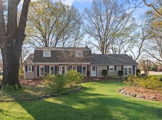 337 Ivy Cir, Bermuda Run, NC 27006