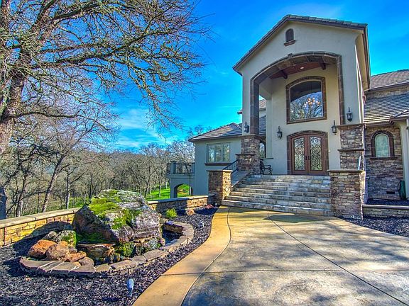 3rd image of 1601 Lomita Way