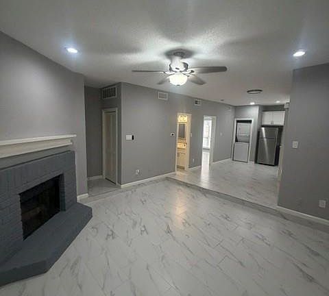 4th image of 3130 Walnut Bend Ln APT 423
