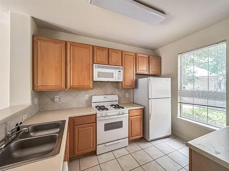 4620 W William Cannon Dr #5 — Photo 8