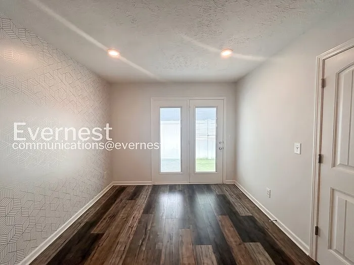 4711 Pompano Ln — Photo 8