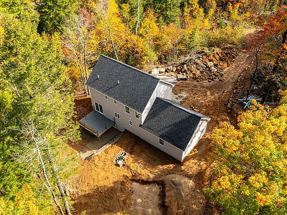 3rd image of 223 Middleton Road