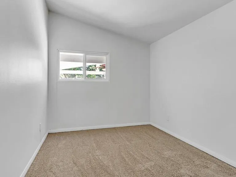 2604 Raymell Dr — Photo 10