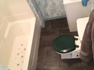 2013 W 3rd St, Sioux City, IA 51103