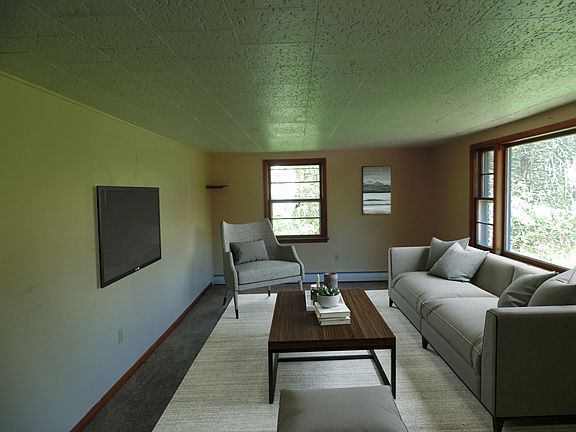 4th image of 18 Cedar Ln