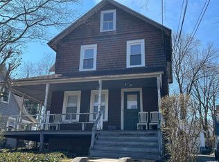 81 Jackson Ave, Huntington, NY 11743