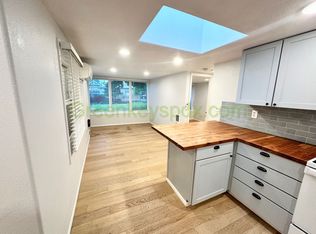 6935 SE Crystal Springs Blvd #A, Portland, OR