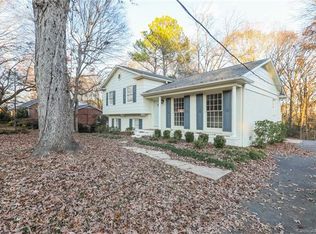 6713 Knightswood Dr, Charlotte, NC 28226