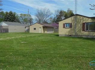 835 Vernice Dr, Toledo, OH 43612