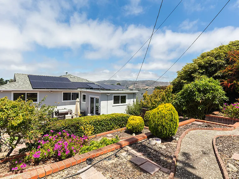 460 Valverde Dr — Photo 25