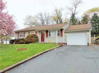 513 7th St, New Castle, PA 16102