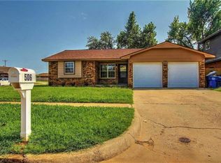 506 W Forster Dr, Mustang, OK 73064
