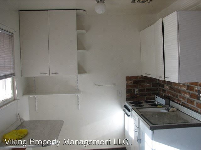 2nd image of 525 NW 4th St APT 7