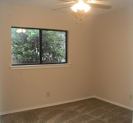 4th image of 15914 Walnut Creek Dr