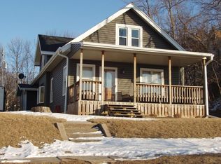 110 N Kearney St, Oakland, IA 51560