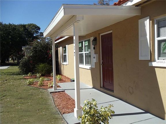 3rd image of 217 40th Ave NE