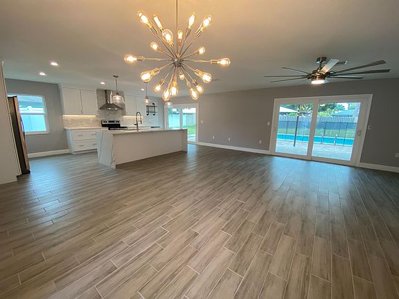 4th image of 3977 Basswood Dr
