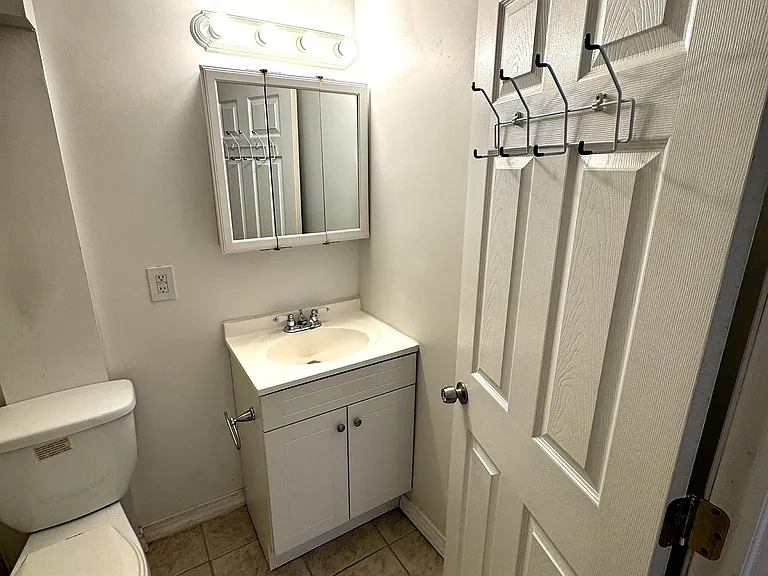 1328 N 6th St #2F — Photo 11