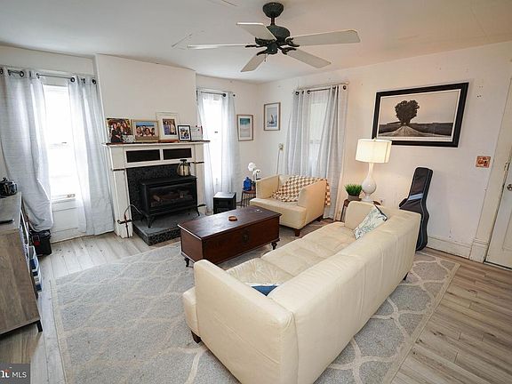 4th image of 3181 Sackertown Rd