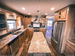 11201 Spring Arbor Ct, South Lyon, MI 48178