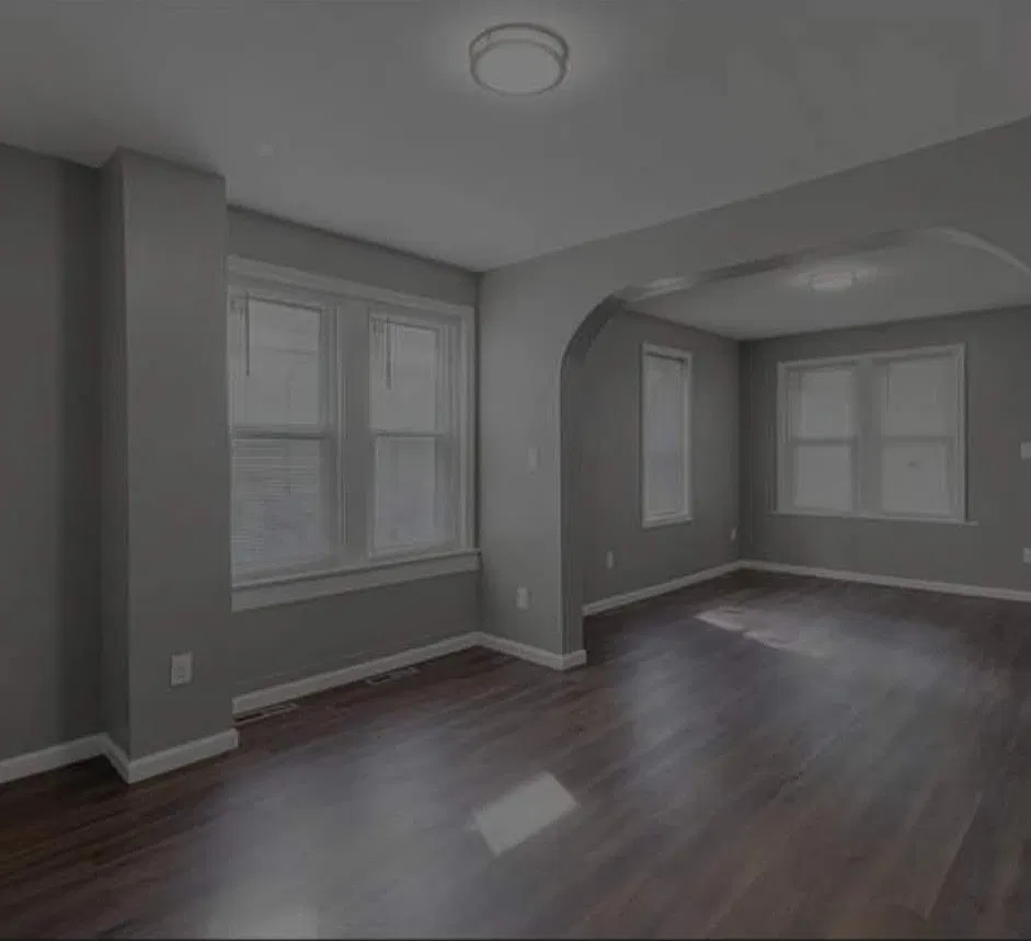 3 bed, 980 sqft, $2,100 — Photo 3