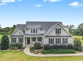 209 Regal Crest Dr, Fuquay Varina, NC 27526
