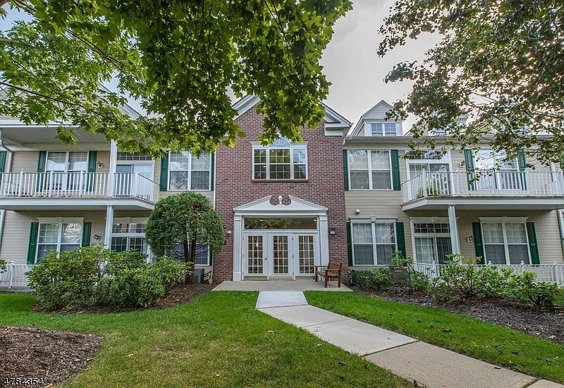 1st image of 111 Four Seasons Dr